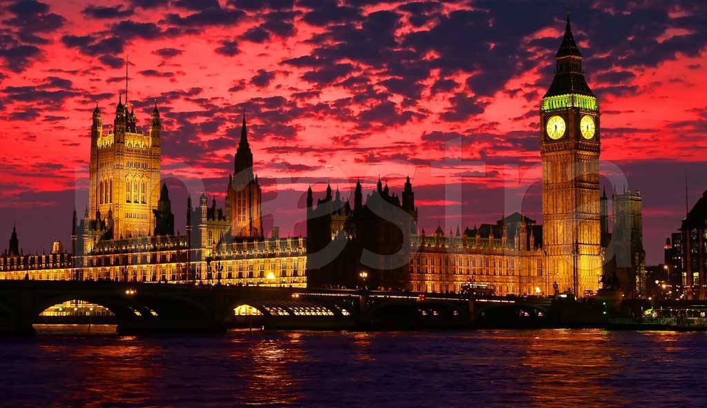 Фотообои Ночной лондон с фантастичным небом